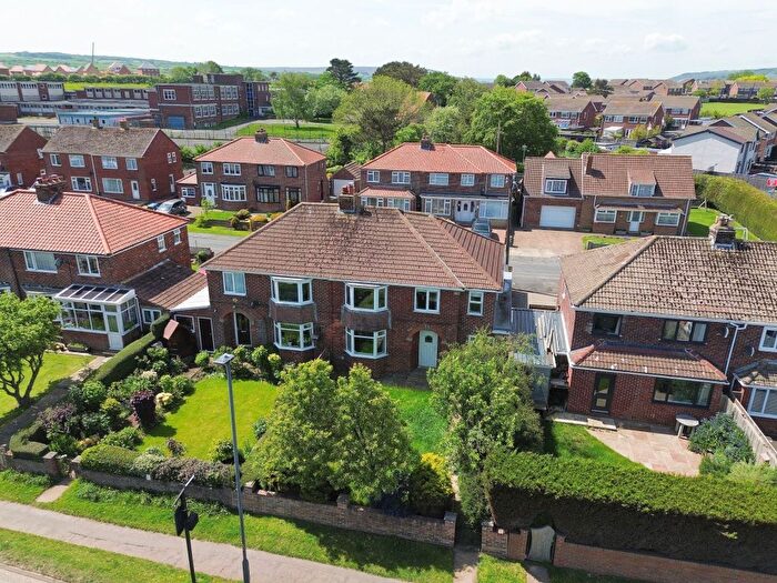 4 Bedroom Semi-Detached House For Sale In Mount Pleasant, Whitby, YO22
