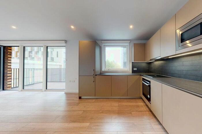 2 Bedroom Flat To Rent In New Kent Road, London, SE1