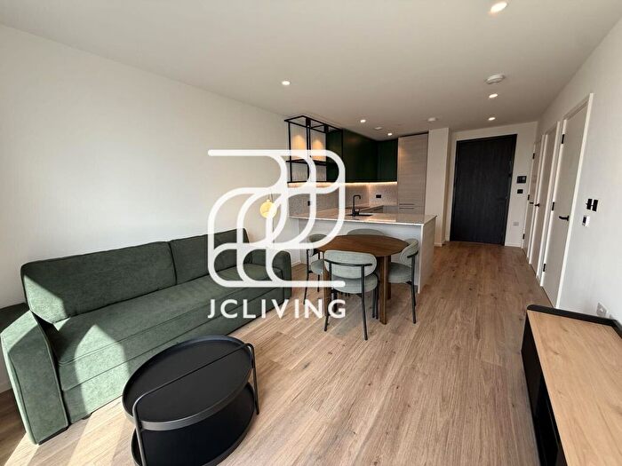 1 Bedroom Flat To Rent In Hemlock Street, London, E14