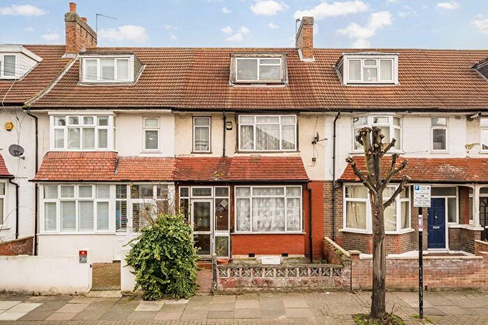 4 Bedroom Property For Sale In Hebdon Road, Tooting, SW17