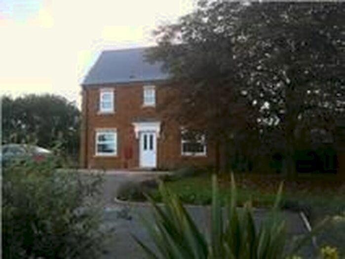 3 Bedroom Semi-Detached House To Rent In Collins Drive, Bloxham, Banbury OX15