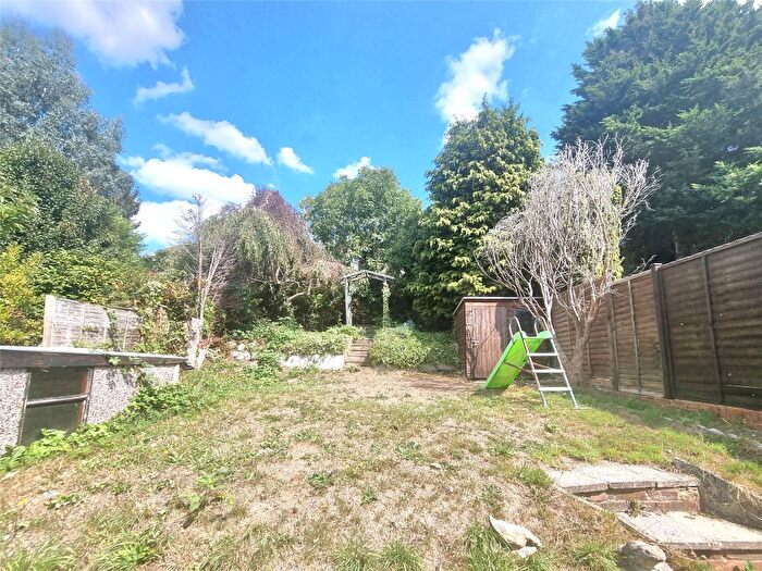 2 Bedroom Bungalow To Rent In Barnfield Road, Orpington, BR5