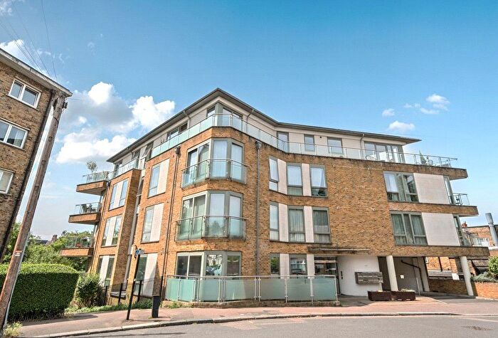 2 Bedroom Flat For Sale In Wemyss Road, London, SE3