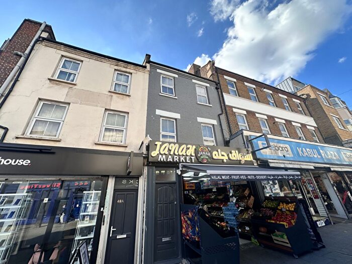 Town House To Rent In London, NW10