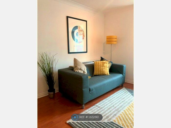 2 Bedroom Flat To Rent In Lansdowne Place West, Newcastle Upon Tyne, NE3