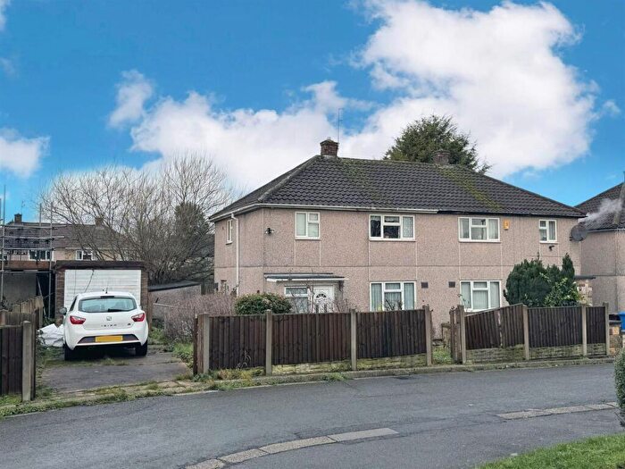 3 Bedroom Semi Detached House For Sale In Walthamstow Drive, Derby, DE22