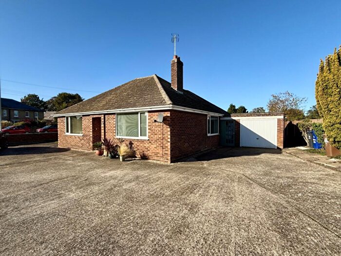2 Bedroom Detached Bungalow To Rent In West Drive, Mildenhall, Bury St. Edmunds, Suffolk, IP28