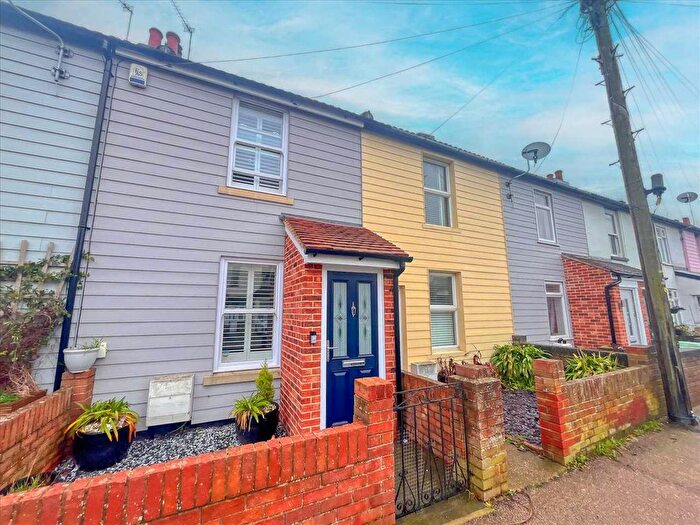 2 Bedroom Property For Sale In Hall Lane, Walton On The Naze, CO14