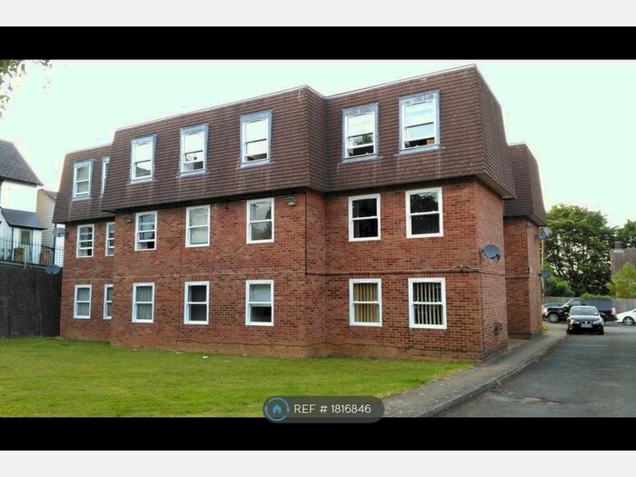 2 Bedroom Flat To Rent In Old School Court, Sevenoaks, TN13
