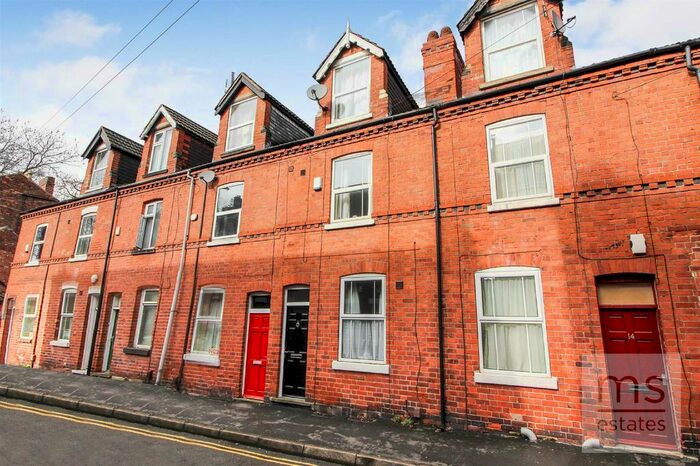 4 Bedroom Terraced House To Rent In Mettham Street, Lenton, Nottingham, NG7