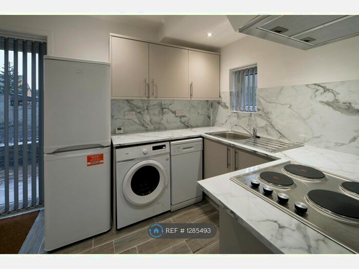 3 Bedroom End Of Terrace House To Rent In Charfield Road, Bristol BS10