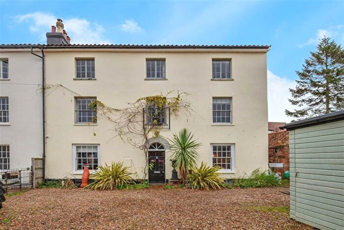 5 Bedroom End Terrace House For Sale In Market Place, North Walsham, NR28