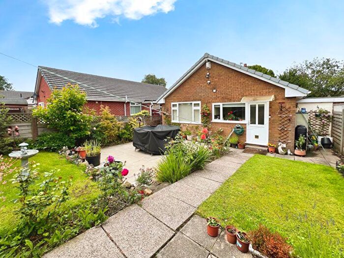 2 Bedroom Detached Bungalow For Sale In The Walkway, Ladybridge, BL3