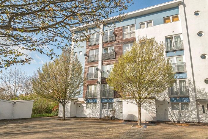 1 Bedroom Flat For Sale In Acorn Avenue, Poole, Dorset, BH15