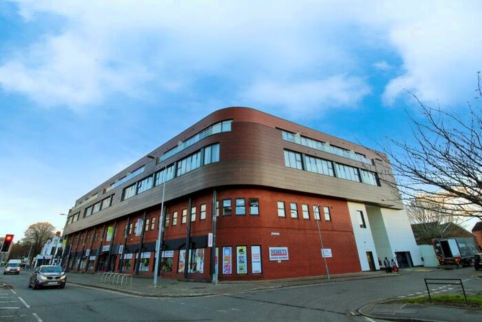 2 Bedroom Apartment To Rent In Lewis Street, Cardiff, CF11