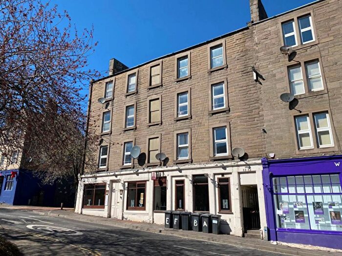 2 Bedroom Flat To Rent In Old Hawkhill, Dundee, DD1