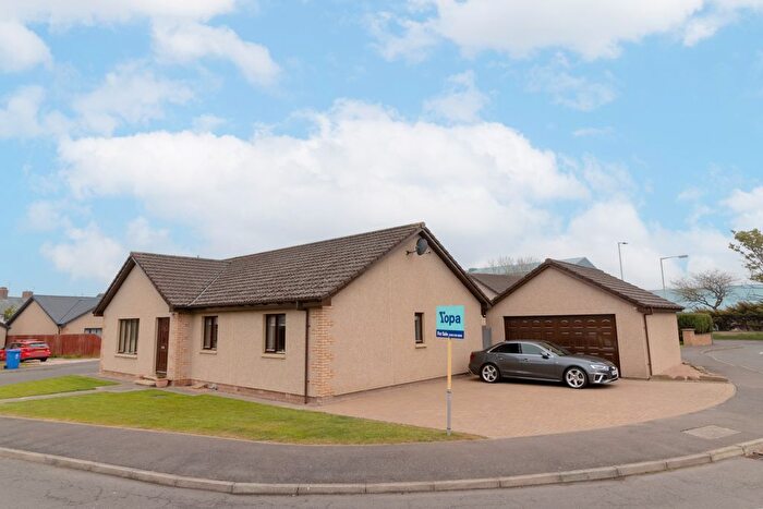 3 Bedroom Detached Bungalow For Sale In Charleton Park, Montrose, DD10