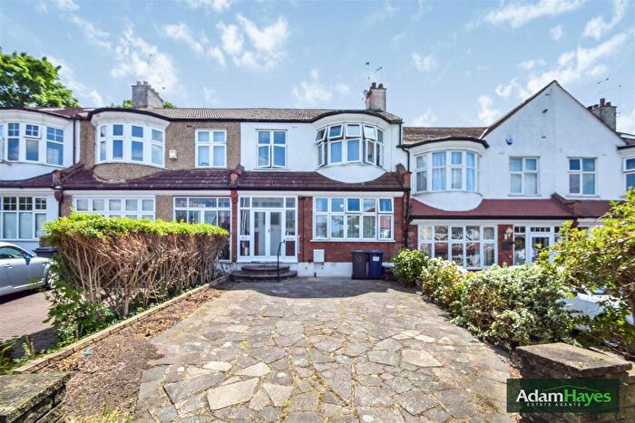 3 Bedroom Terraced House To Rent In Hillcourt Avenue, North Finchley, N12