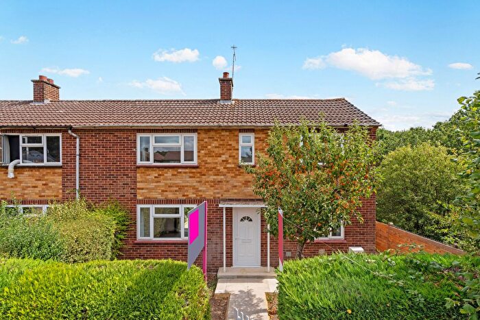 3 Bedroom End Of Terrace House To Rent In Hilltop Close, Ascot, Berkshire, SL5