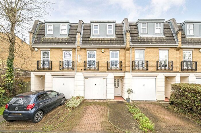 3 Bedroom Detached House For Sale In Napier Court, Somertrees Avenue, Lee, London, SE12
