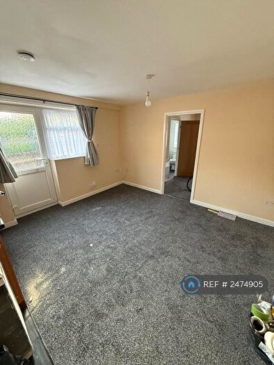 Studio To Rent In Garretts Green Lane, Birmingham, B26