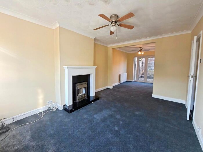 3 Bedroom Semi Detached House To Rent In Nunns Way, Grays, RM17