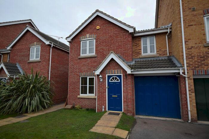 3 Bedroom Town House To Rent In Mulberry Court, Warmsworth, Doncaster, DN4
