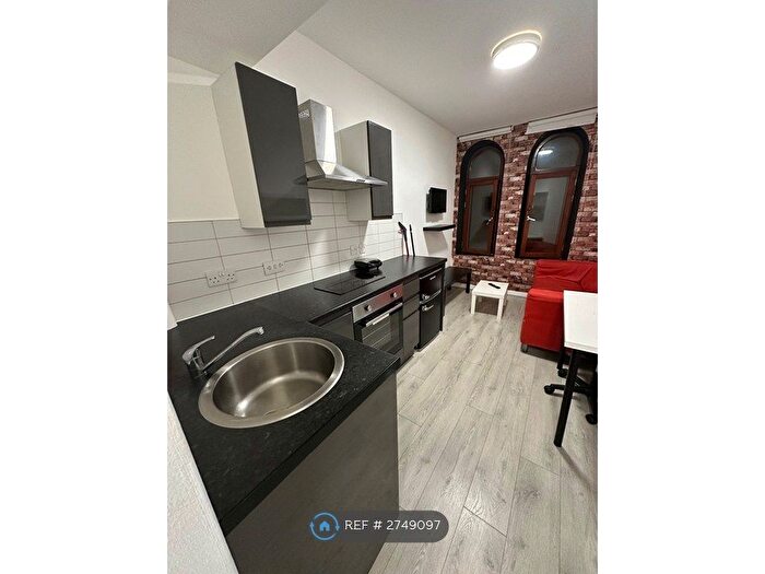 1 Bedroom Flat To Rent In Sir Thomas Street, Liverpool, L1