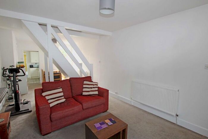 2 Bedroom Property To Rent In Staines Road, Twickenham, TW2