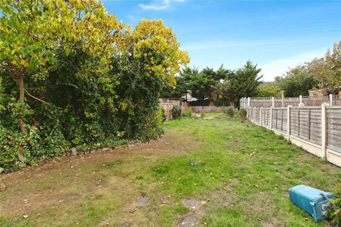 3 Bedroom Semi Detached House For Sale In Surbiton Avenue, Southend-on-Sea, Essex, SS1