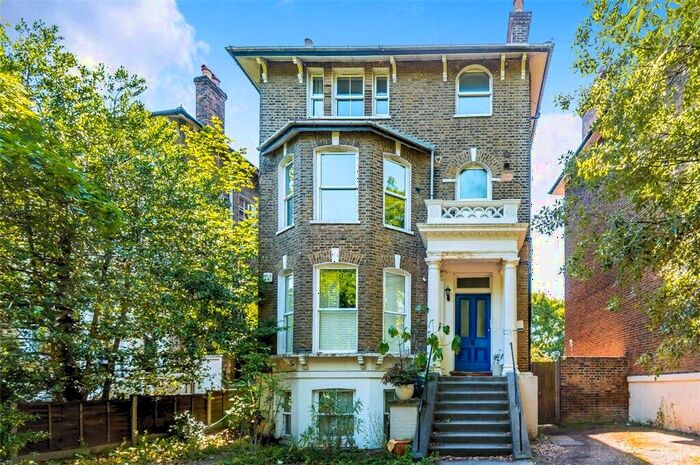 4 Bedroom Flat To Rent In Charlton Road Blackheath, SE3