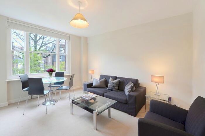 Studio To Rent In Hill Street, Mayfair, London, W1J