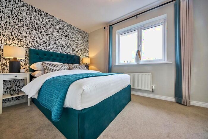 2 Bedroom Semi-Detached House For Sale In Cwrt Sirhowy Cwm Gelli Blackwood, NP12