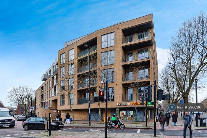 2 Bedroom Flat To Rent In Chesworth Court, London, E1