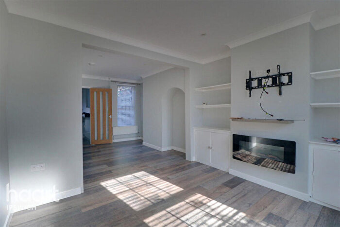2 Bedroom Terraced House To Rent In Sproughton Road, Ipswich, IP1