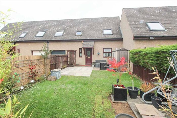3 Bedroom Town House For Sale In West Farm Court, Cramlington, NE23