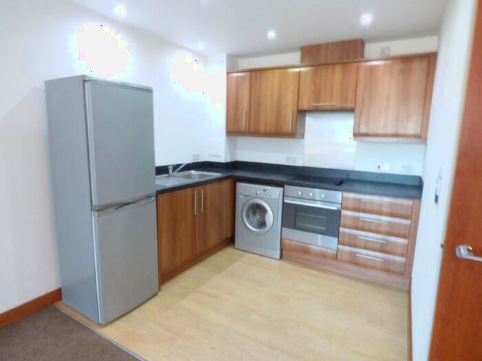1 Bedroom Flat To Rent In Kenway, Southend-on-Sea, SS2