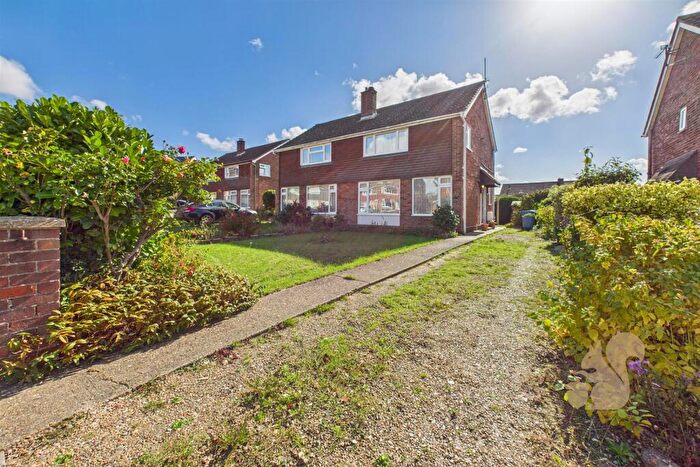 3 Bedroom Semi-Detached House For Sale In Sparrow Road, Great Cornard, CO10