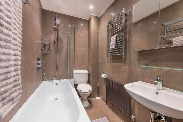 1 Bedroom Flat To Rent In Monmouth Road, Westbourne Grove, London, W2