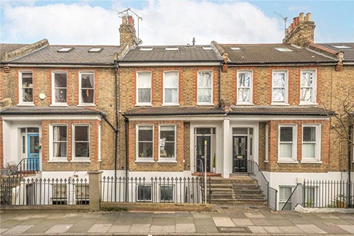 1 Bedroom Apartment To Rent In Kirkside Road, Blackheath, SE3