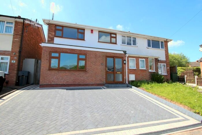 3 Bedroom Semi-Detached House To Rent In Cleves Drive, Rubery, Rednal, Birmingham, B45