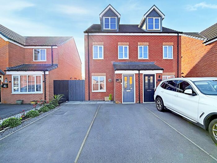 3 Bedroom Semi Detached House For Sale In Vickers Lane, Hartlepool, TS25