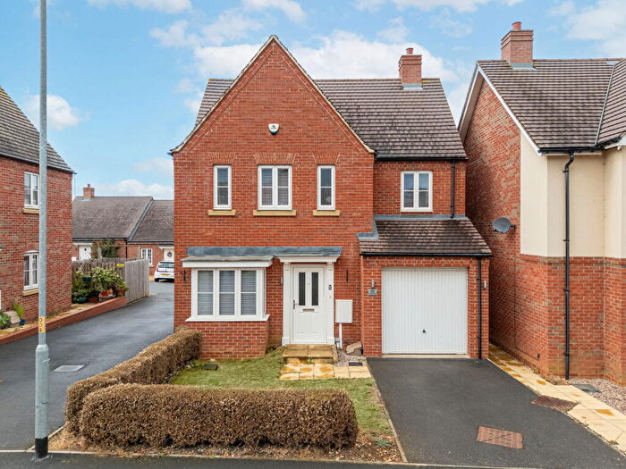3 Bedroom Detached House For Sale In Station Road, Thrapston, NN14