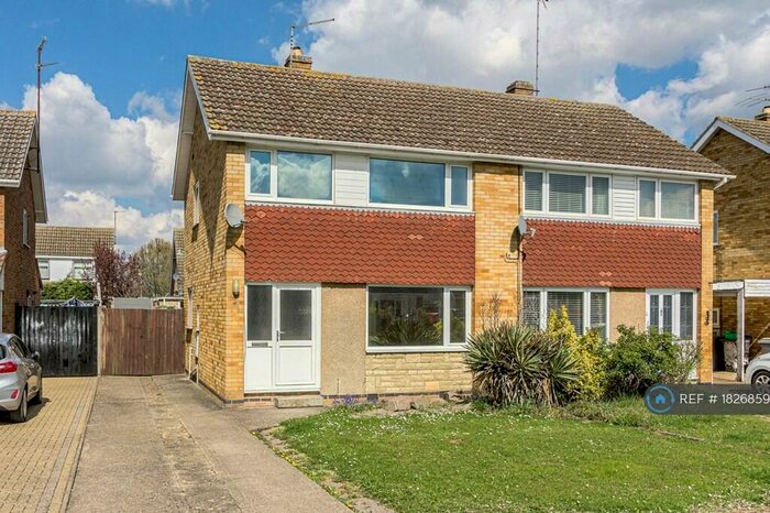 3 Bedroom Semi-Detached House To Rent In [S], Kettering, NN15