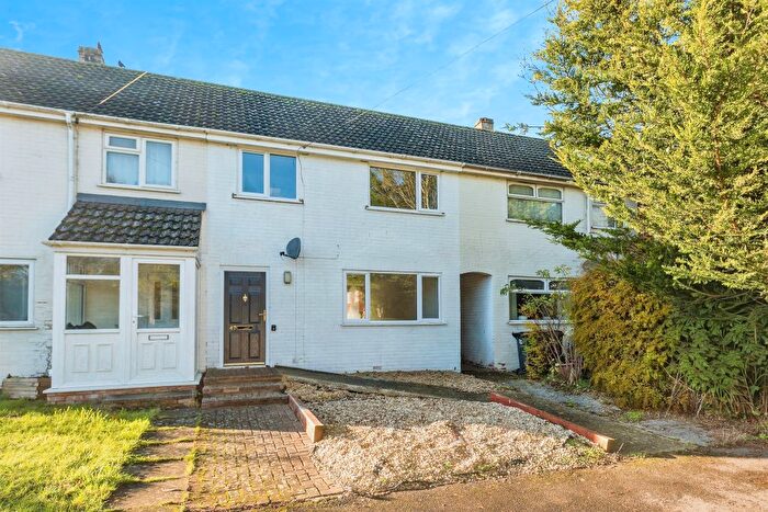 3 Bedroom Detached House For Sale In Hunters Field, Stanford In The Vale, Faringdon, SN7