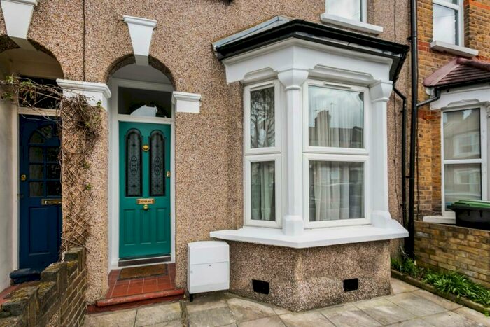 2 Bedroom Terraced House To Rent In Bertram Road Enfield, EN1