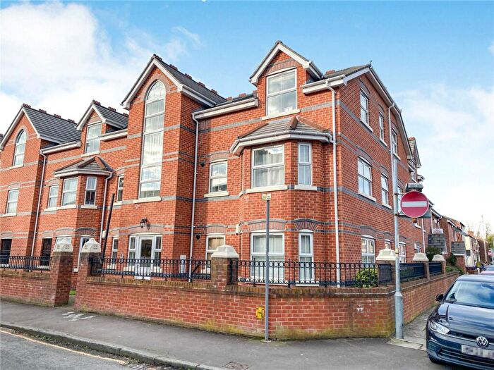 2 Bedroom Flat To Rent In Whitechapel Street, Didsbury, Manchester, M20