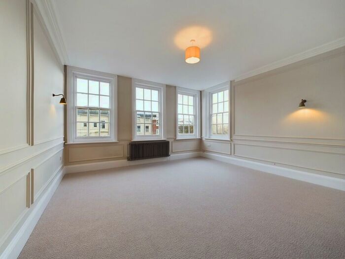 2 Bedroom Flat To Rent In Shelley Road, Worthing, BN11