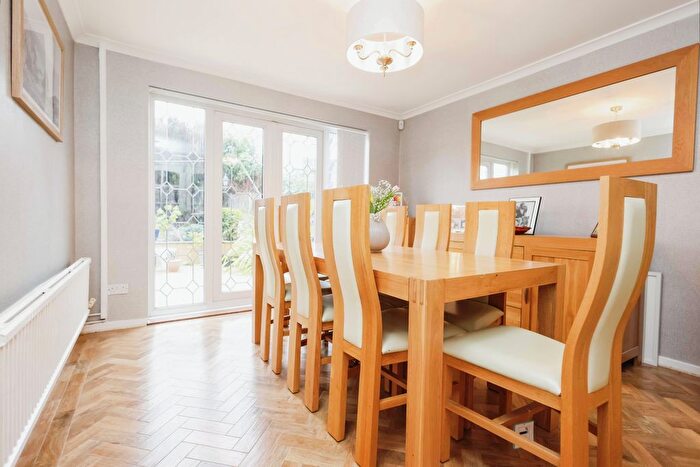 4 Bedroom Detached House For Sale In Wasperton Close, Birmingham, West Midlands, B36