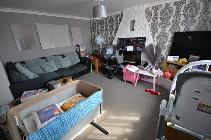 3 Bedroom Terraced House For Sale In Whitstone Close, Bransholme, Hull, HU7
